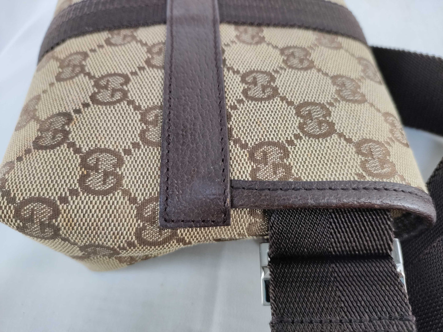 GUCCI GG Canvas Shoulder Bag