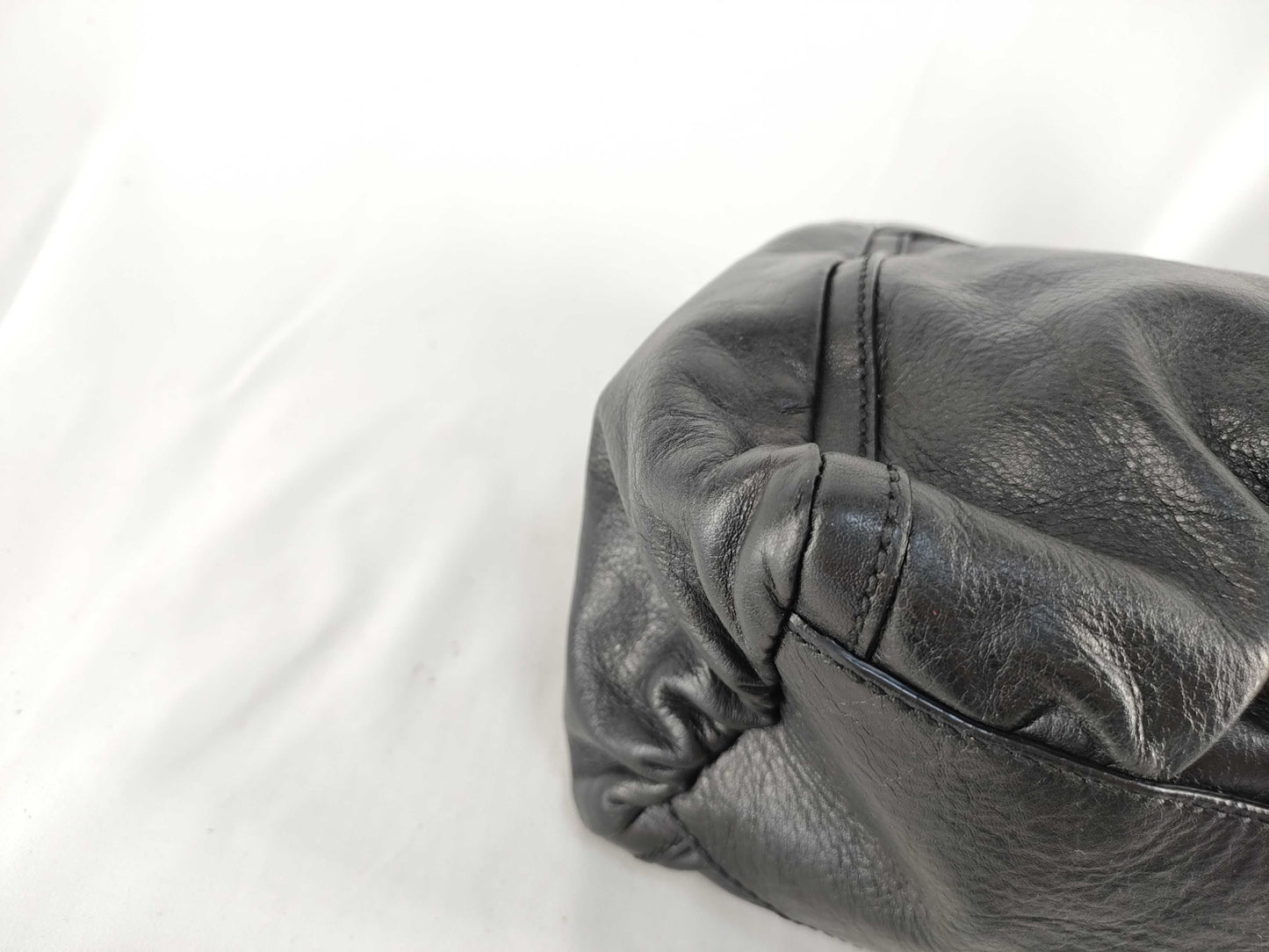 GUCCI One-Shoulder Black Leather Shoulder Bag