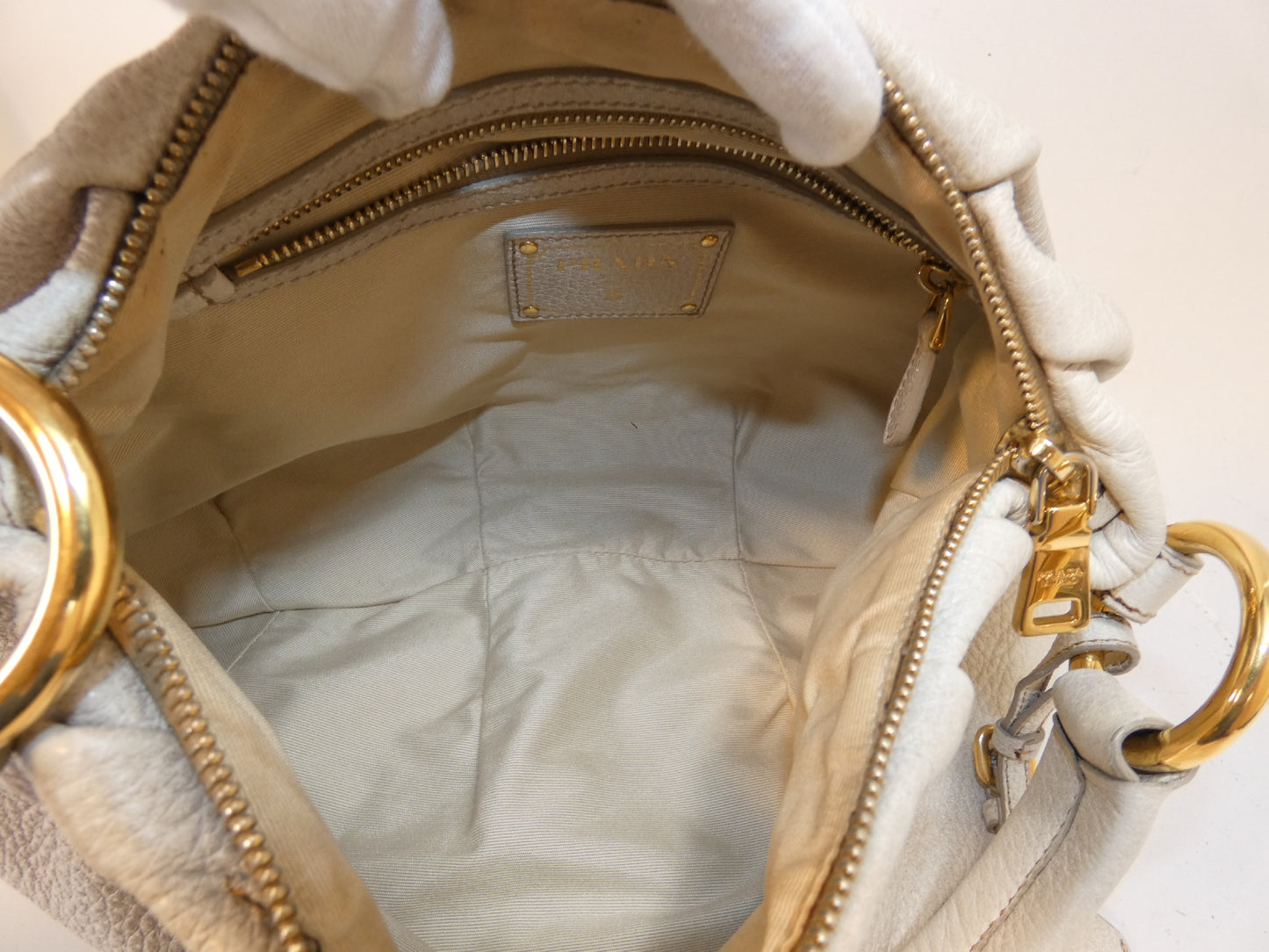 PRADA Vitello Front Logo One-Hand Shoulder Bag