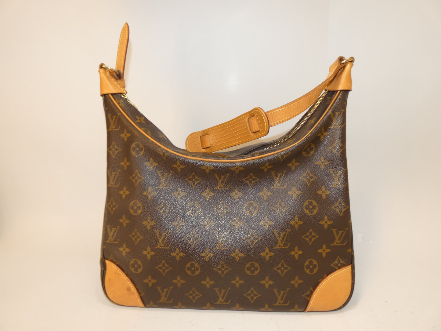 LOUIS VUITTON Boulogne Monogram One-Hand One-Shoulder Shoulder Bag