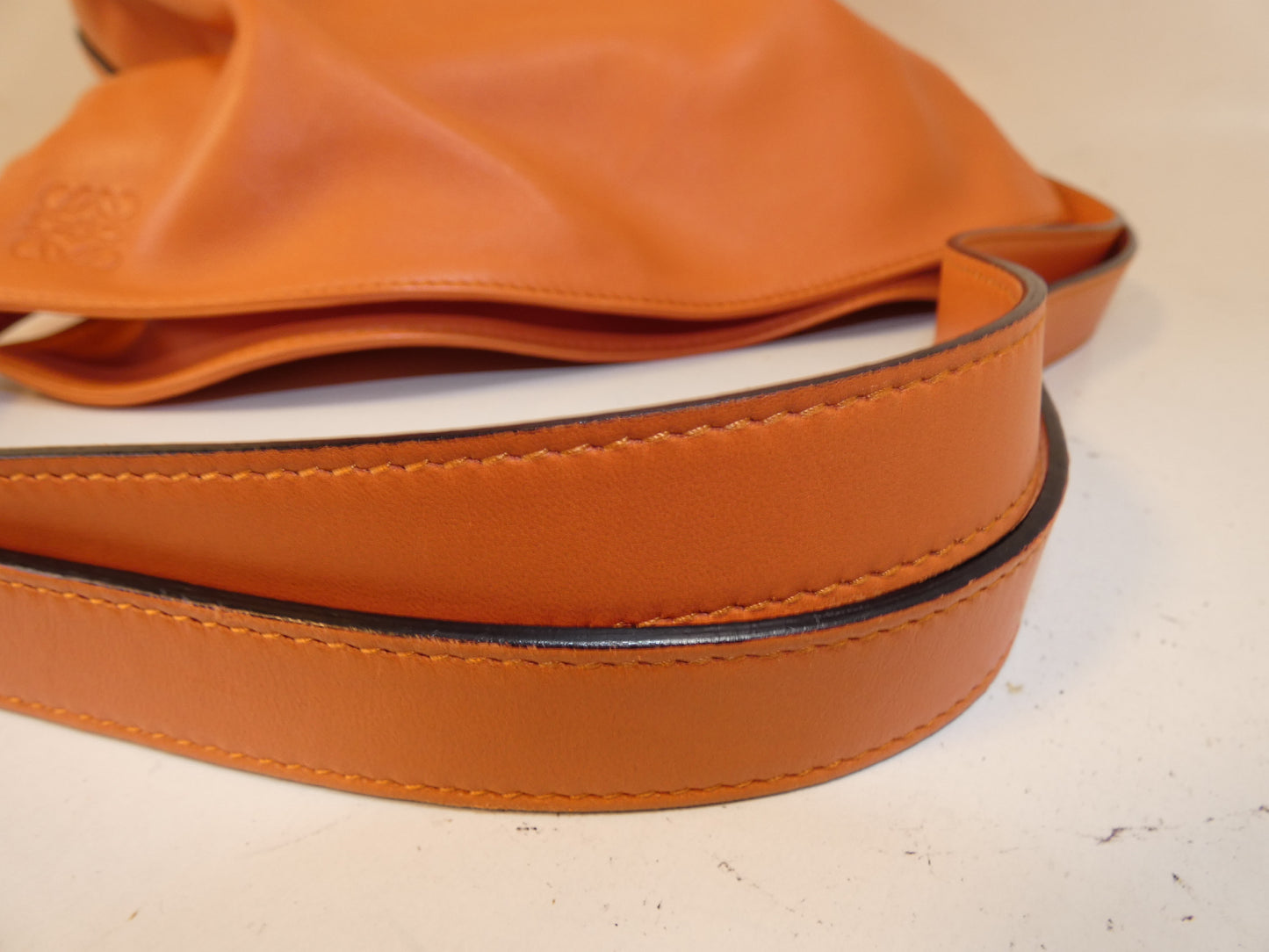 LOEWE Flamenco Leather Orange One-Hand One-Shoulder Shoulder Bag