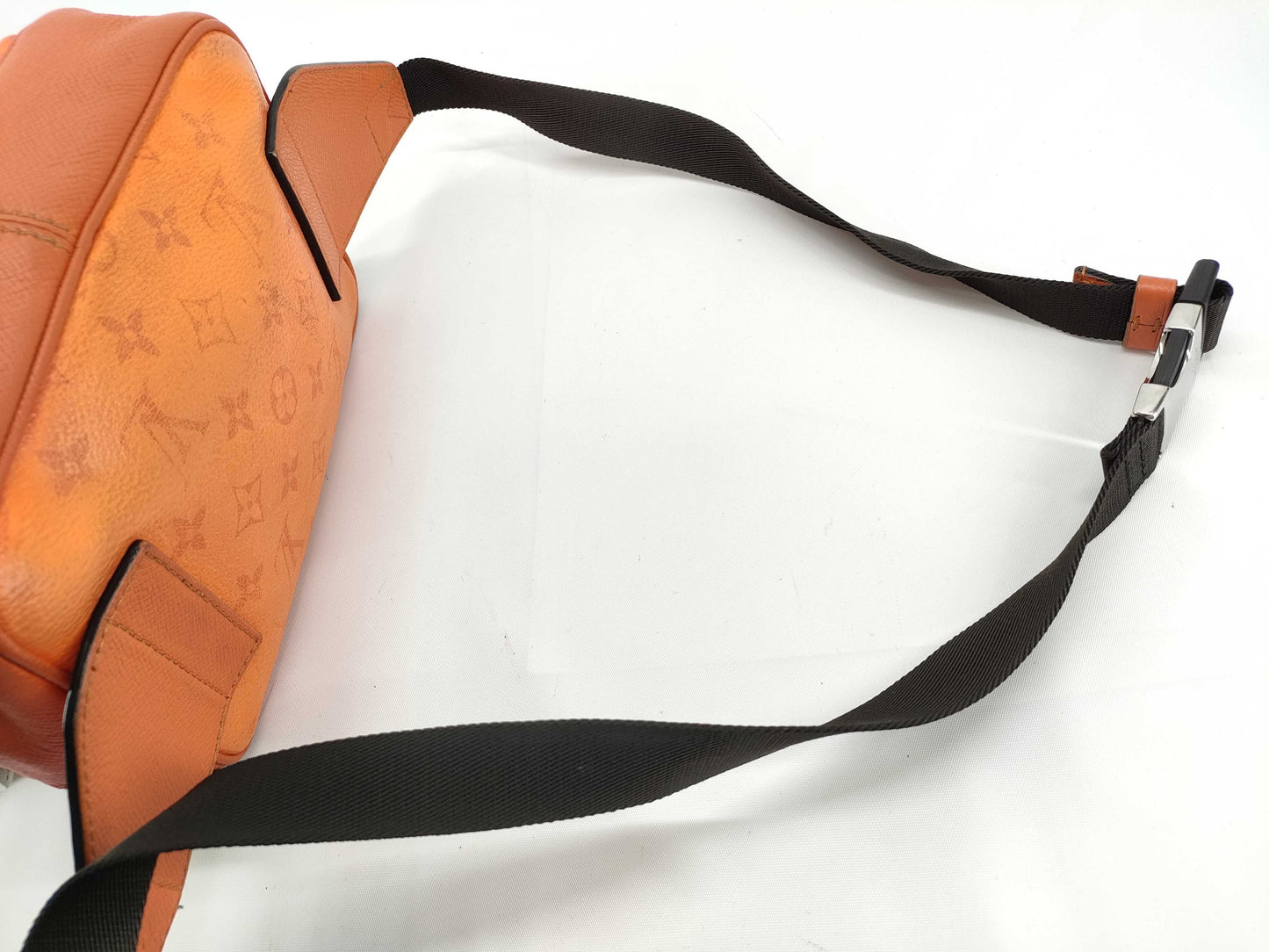 LOUIS VUITTON M30430 Taiga Louis Vuitton Taiga Rama Bum Bag Orange Body Bag M30430 FO0250 Waist Bag