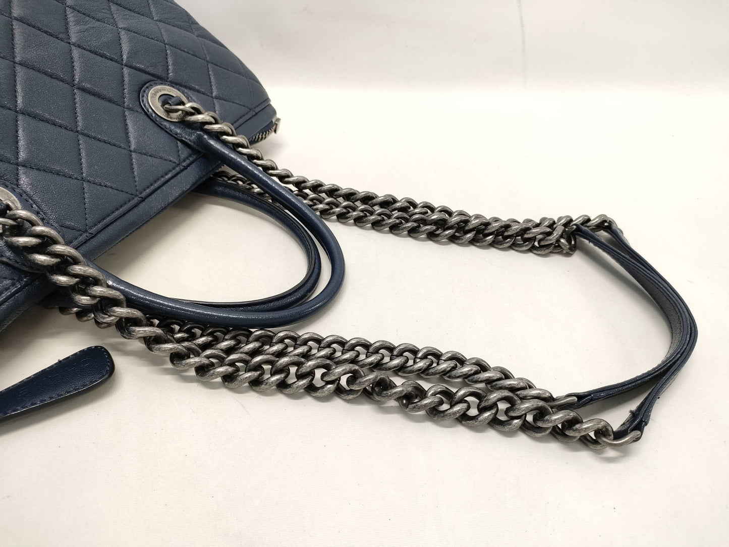 CHANEL Lambskin Matelasse Lamb 2-Way Chain Shoulder Bag