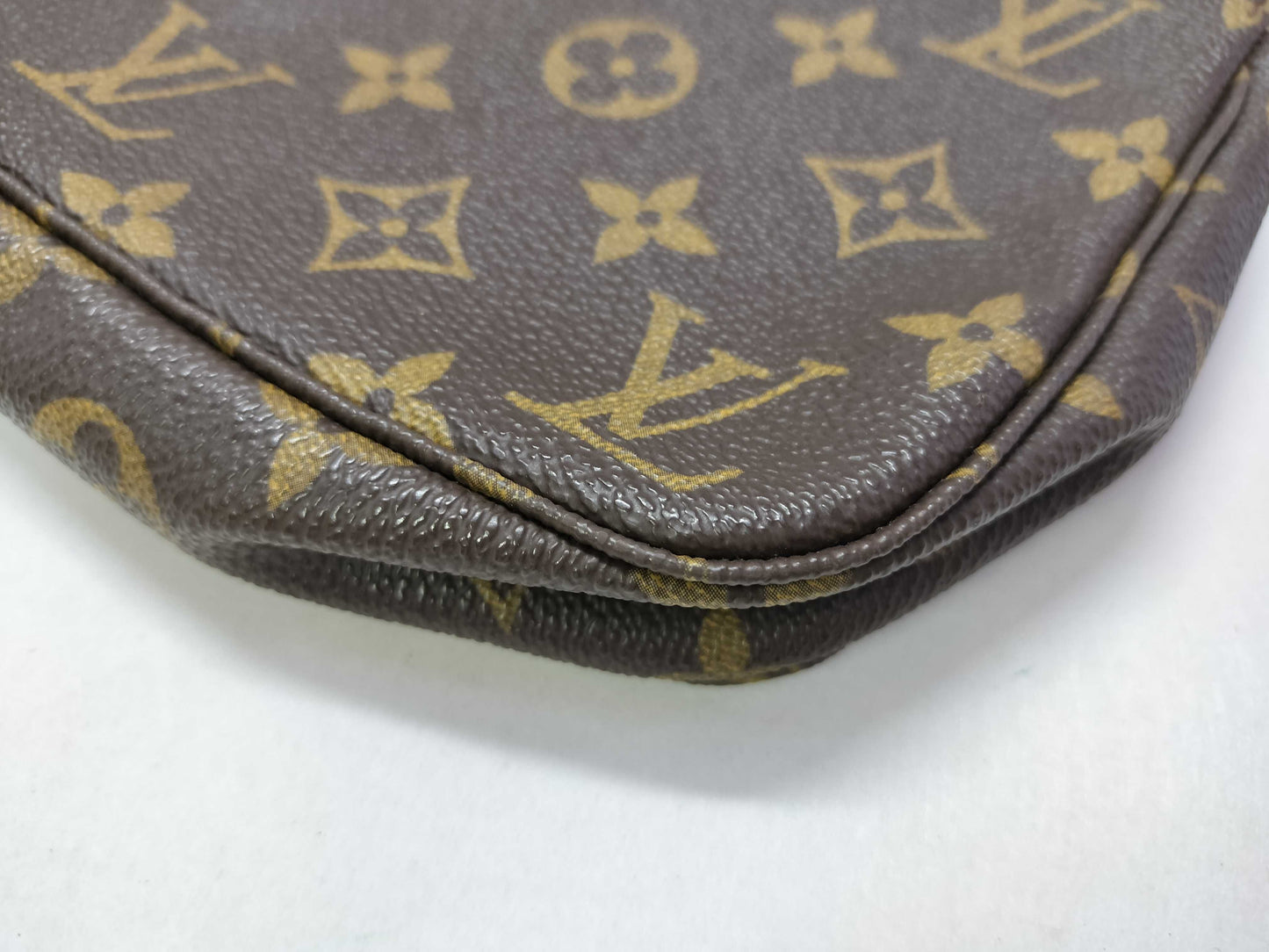 LOUIS VUITTON Monogram M51980 Pochette Accessoires VI0949 Pouch