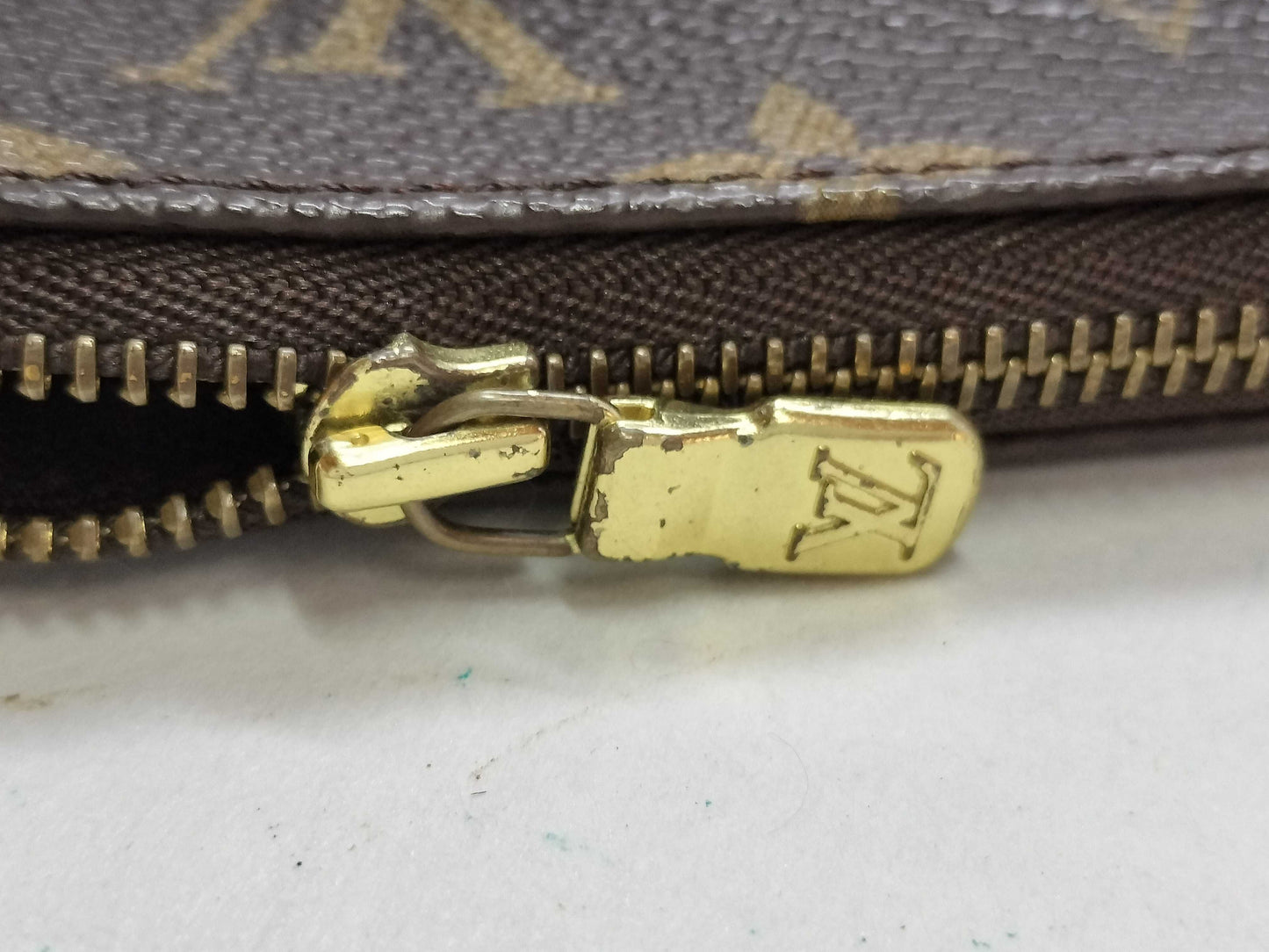LOUIS VUITTON Monogram M51980 Pochette Accessoires VI0949 Pouch