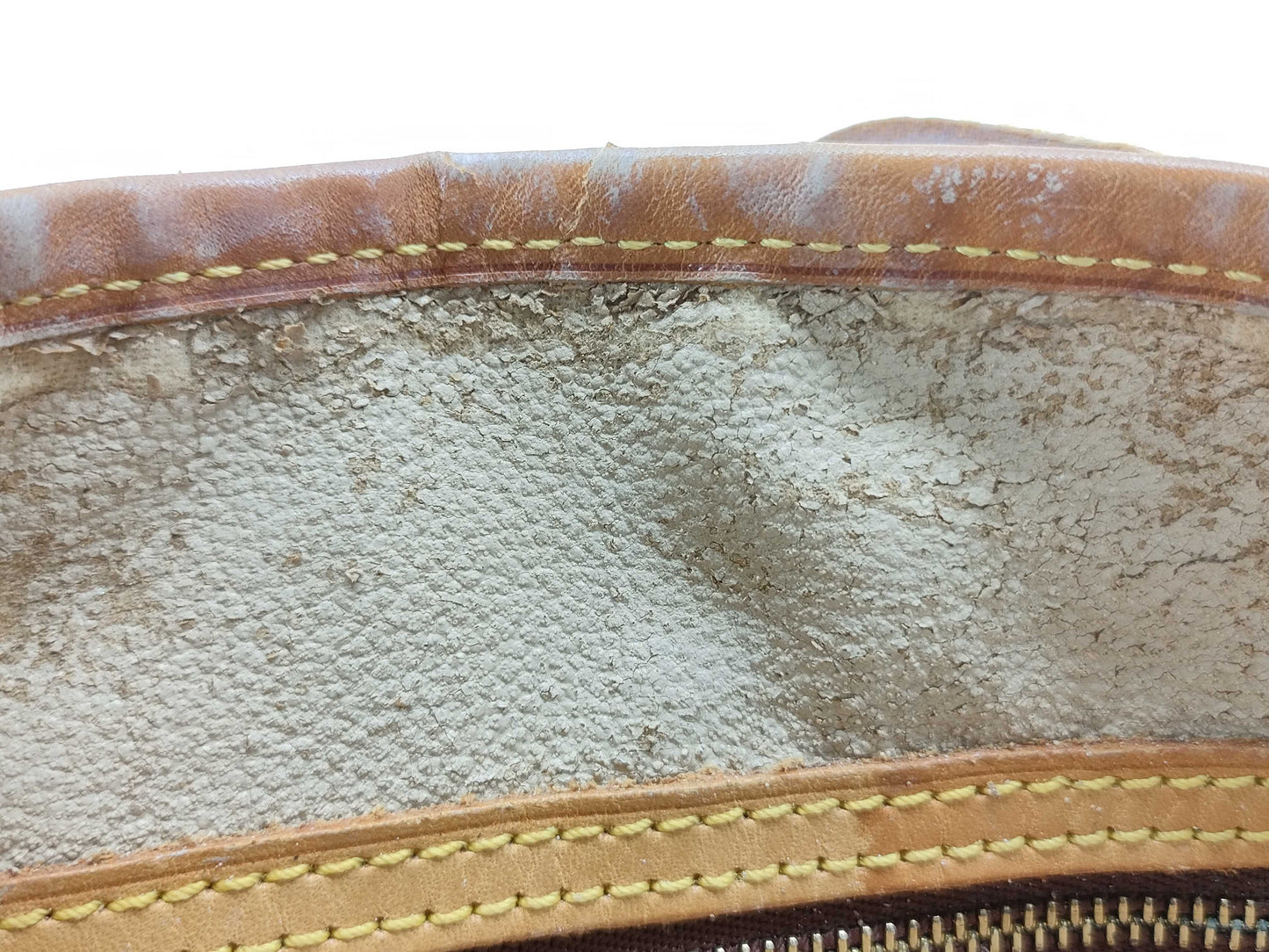 LOUIS VUITTON M42238 Monogram Louis Vuitton Bucket PM Tote Bag
