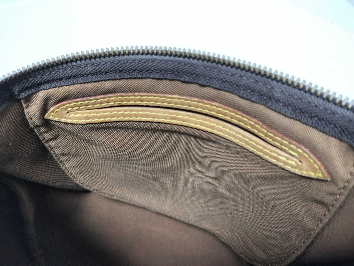 LOUIS VUITTON M41526 Monogram Louis Vuitton Spidey 30 Boston Bag