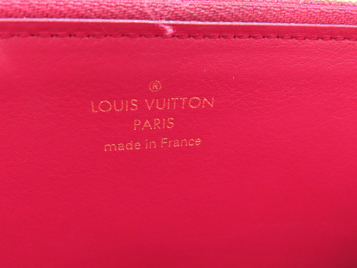 LOUIS VUITTON Taurillon Capucines Portefeuille M61248 Black Wallet