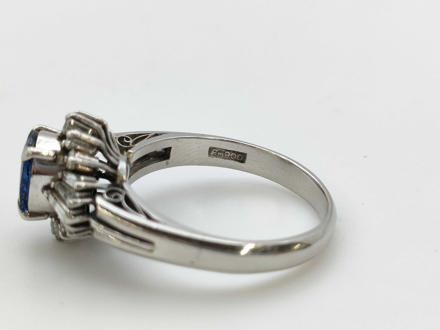 S1.245ct D0.26ct/0.15ct PM900 5.8g Ring