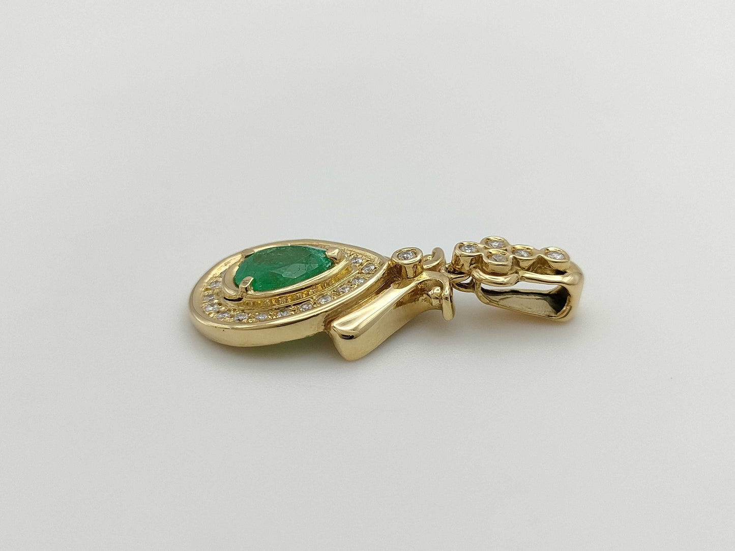 E0.97ct D0.26ct K18 5.7g Pendant Top