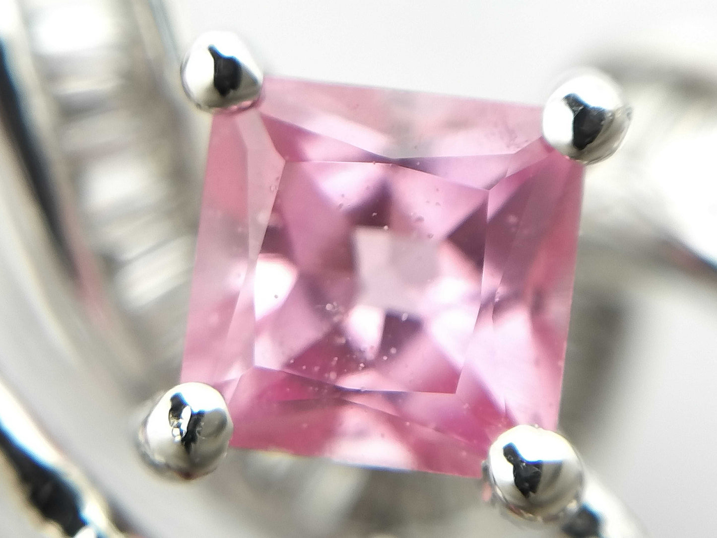 PS4.38ct D0.98ct K18WG 13.4g Brooch