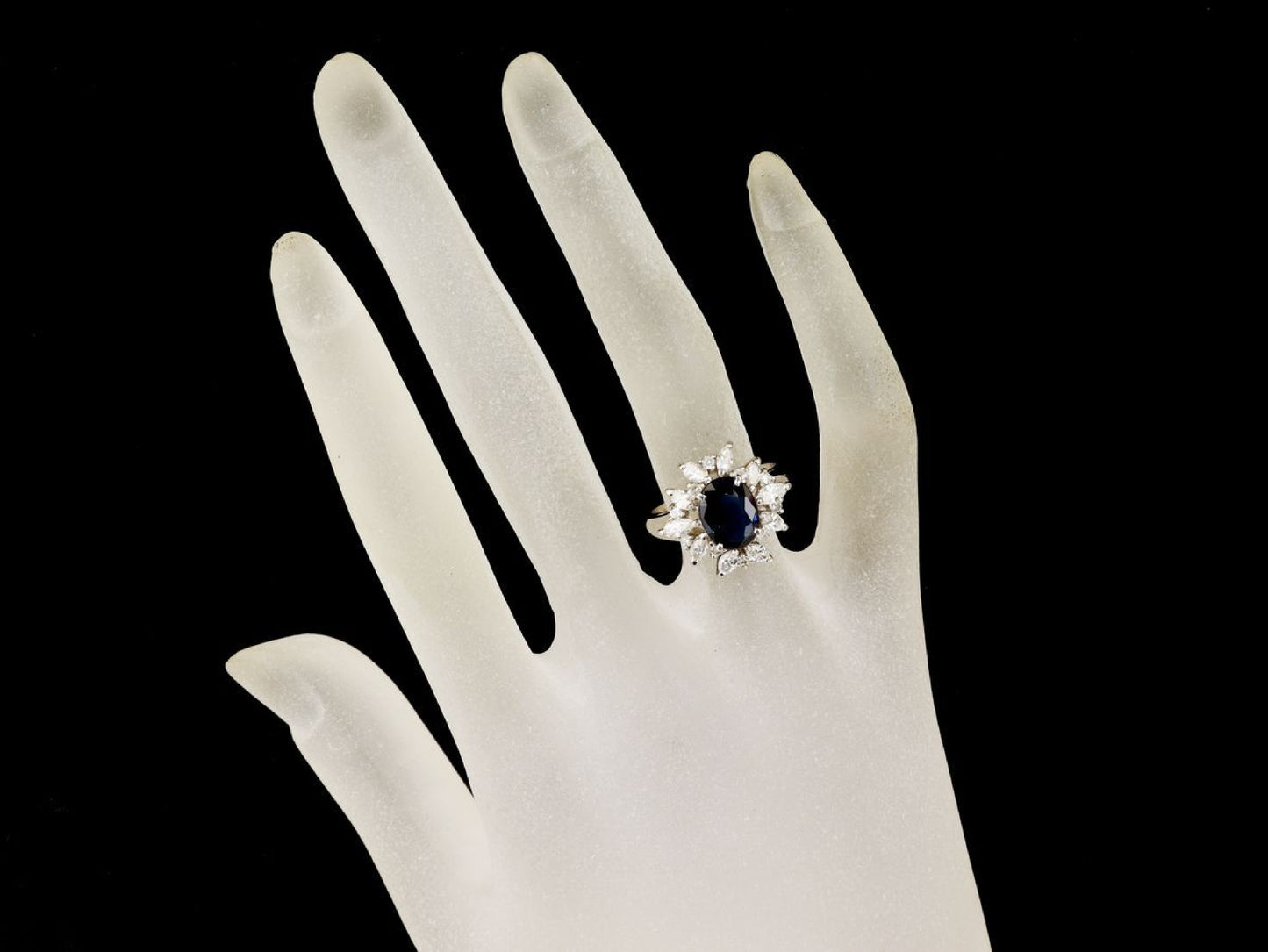 S1.88ct D0.85ct PT850 6.0g Ring
