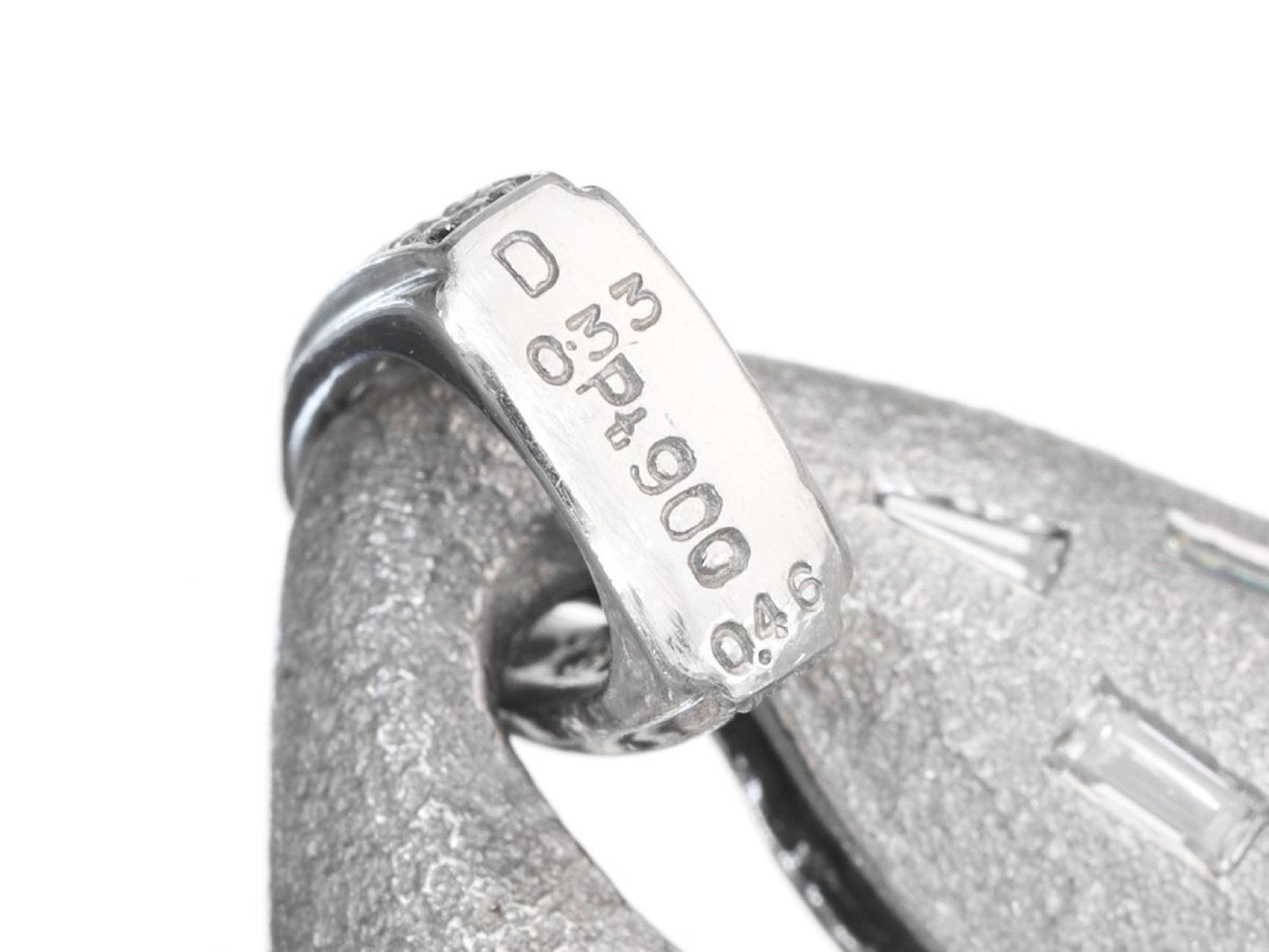 D0.33/0.46ct Pt900 27.0g Pendant Top