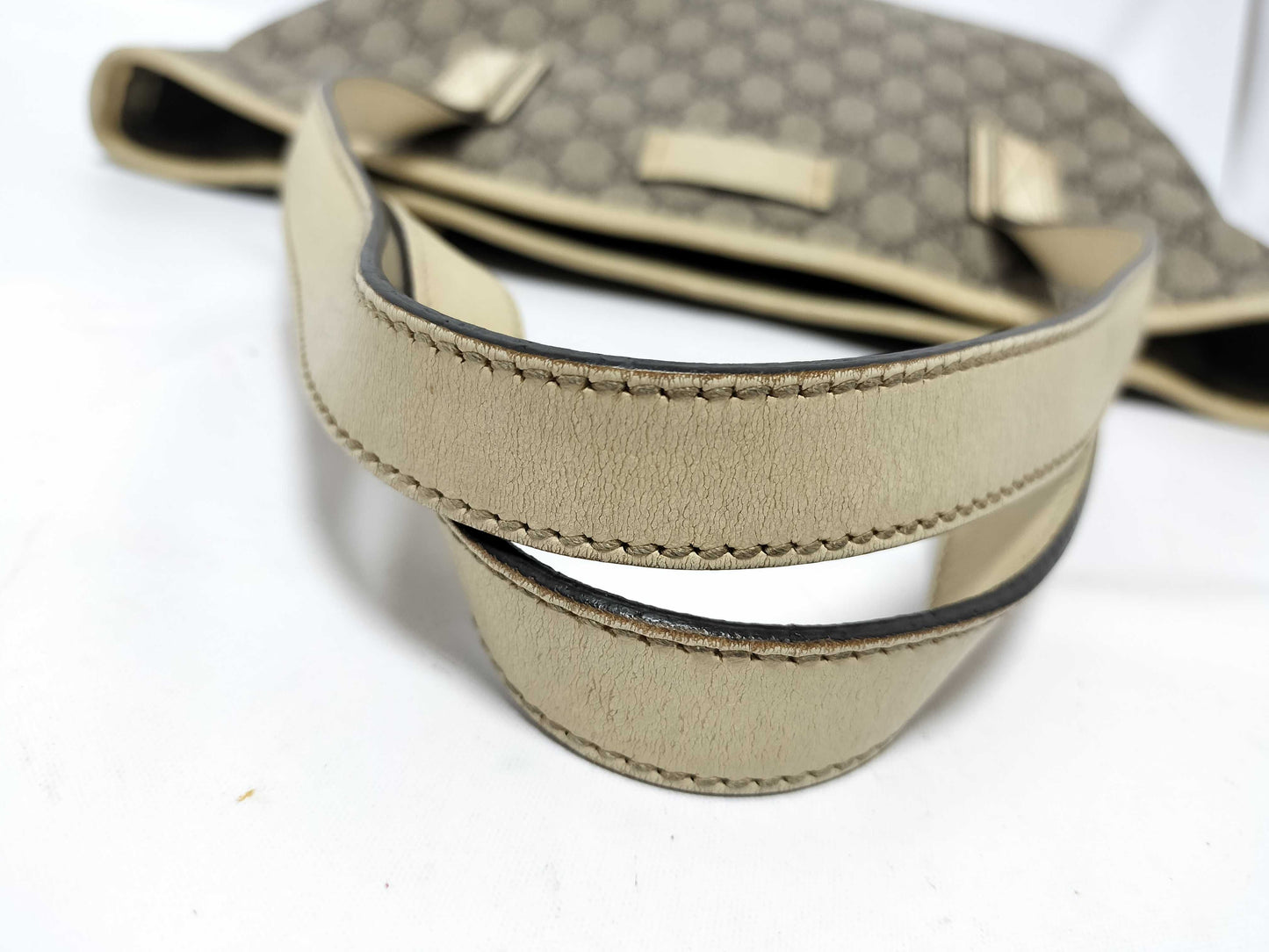 GUCCI GG Supreme Tote Bag