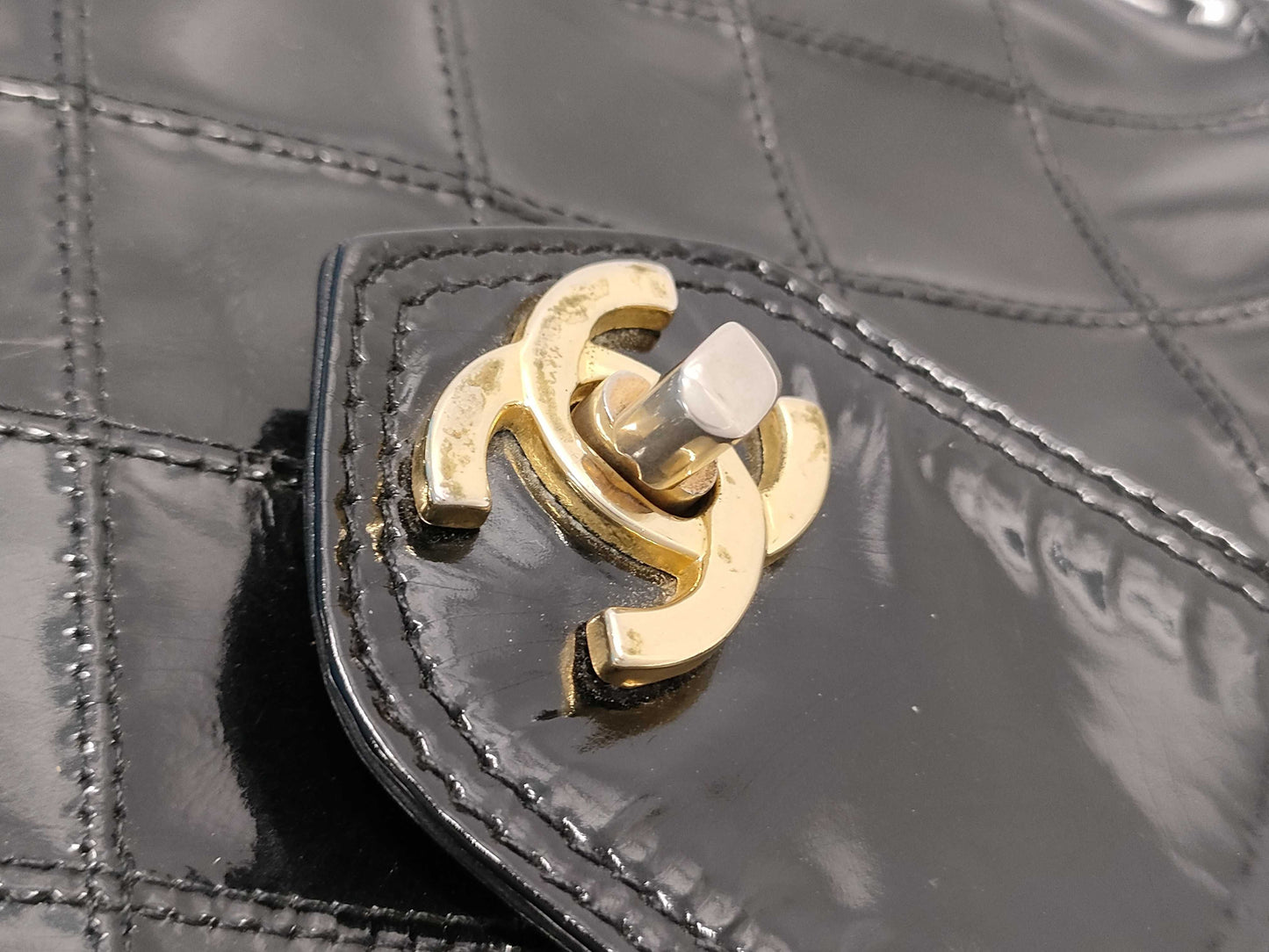 CHANEL Patent Bicolor Shoulder Bag