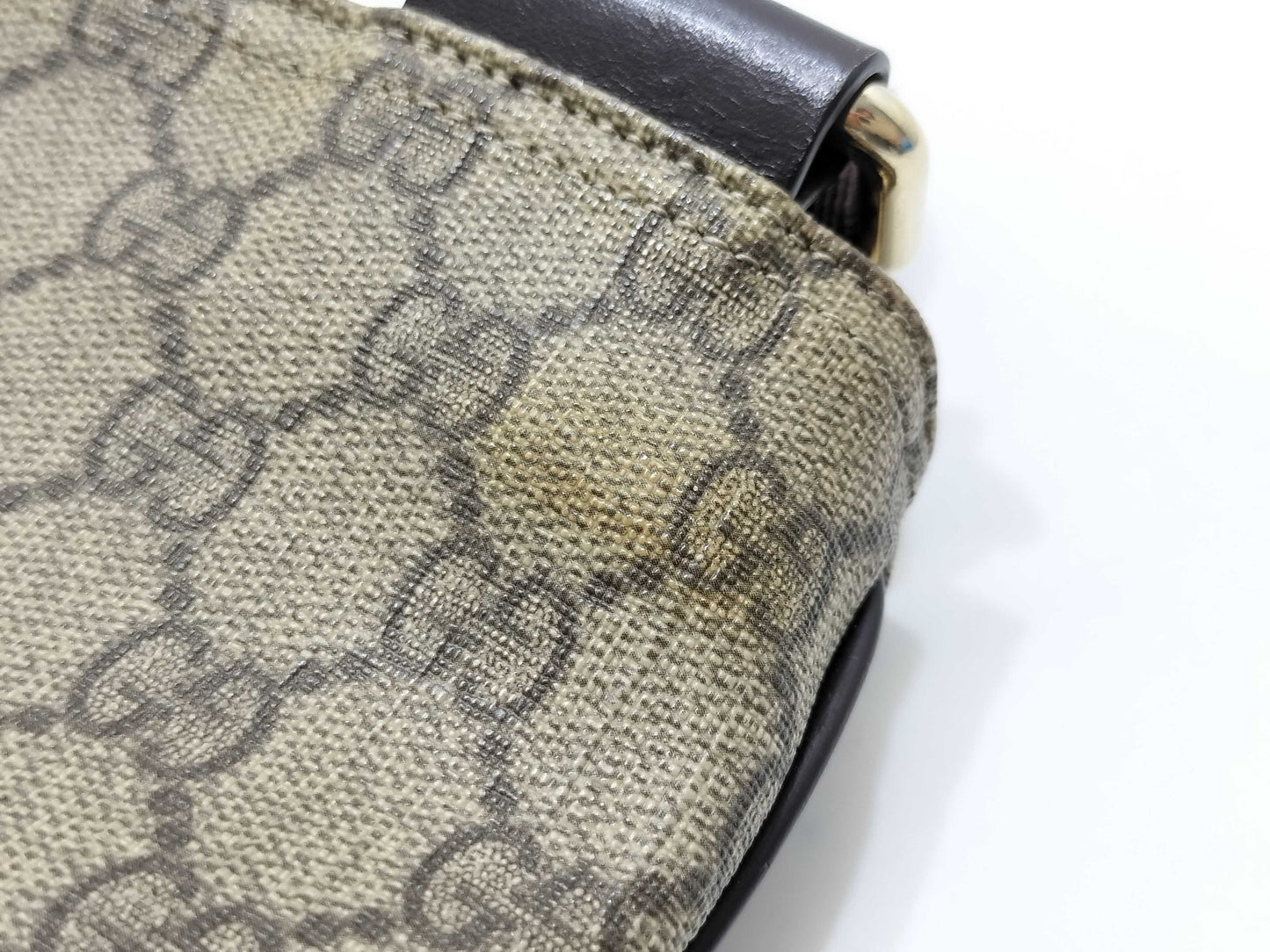 GUCCI GG Supreme Shoulder Bag
