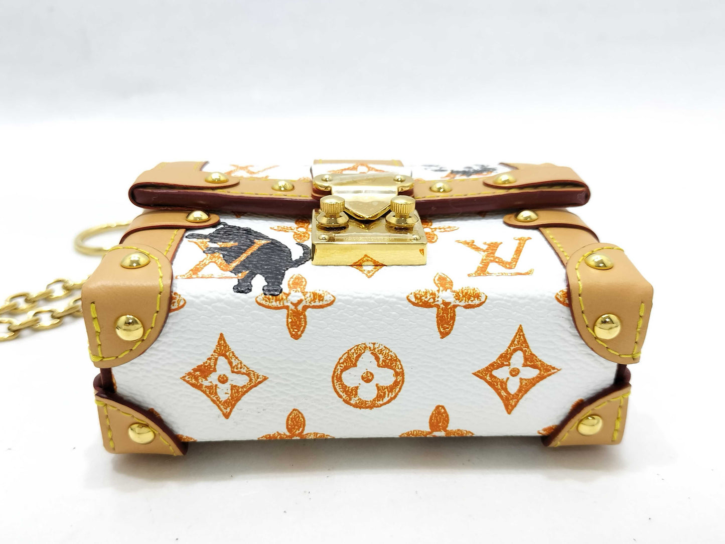 LOUIS VUITTON Monogram Louis Vuitton Trunk Catgram Transformed Pouch