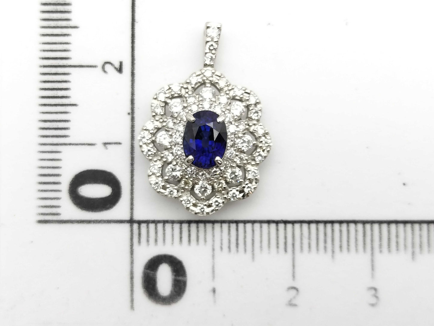 S1.293ct D1.11ct PT900 3.5g Pendant Top