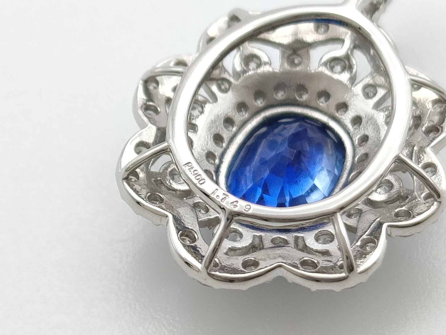 S1.740ct D1.29ct PT900 3.7g Pendant Top