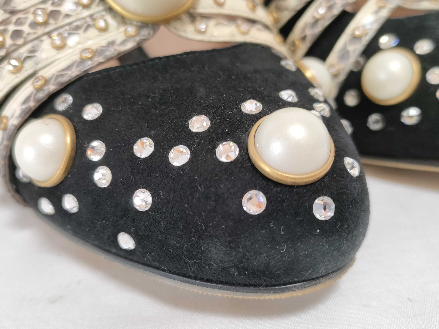 GUCCI GUCCI Tiger Head Python Pumps with Pearls