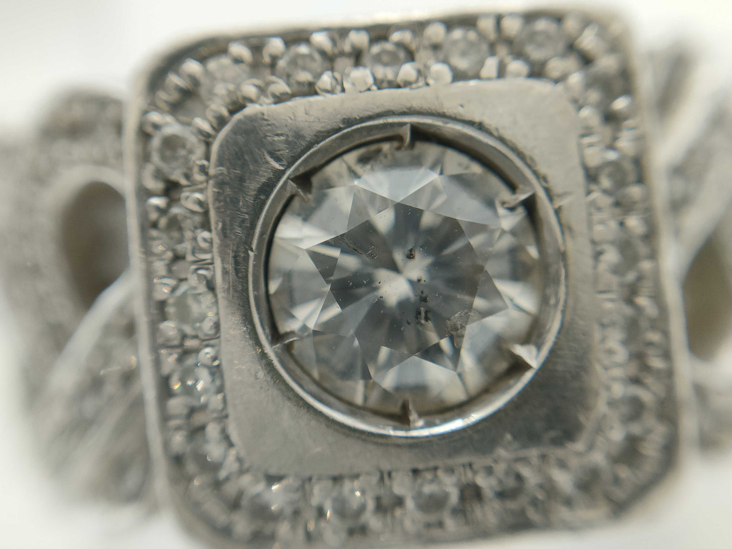 D1.024/0.74ct PT900 37.9g Ring