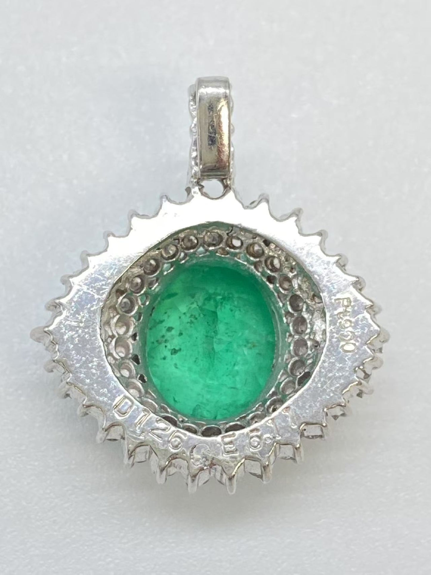 E6.11ct D1.26ct Pt900 11.0g Pendant Top