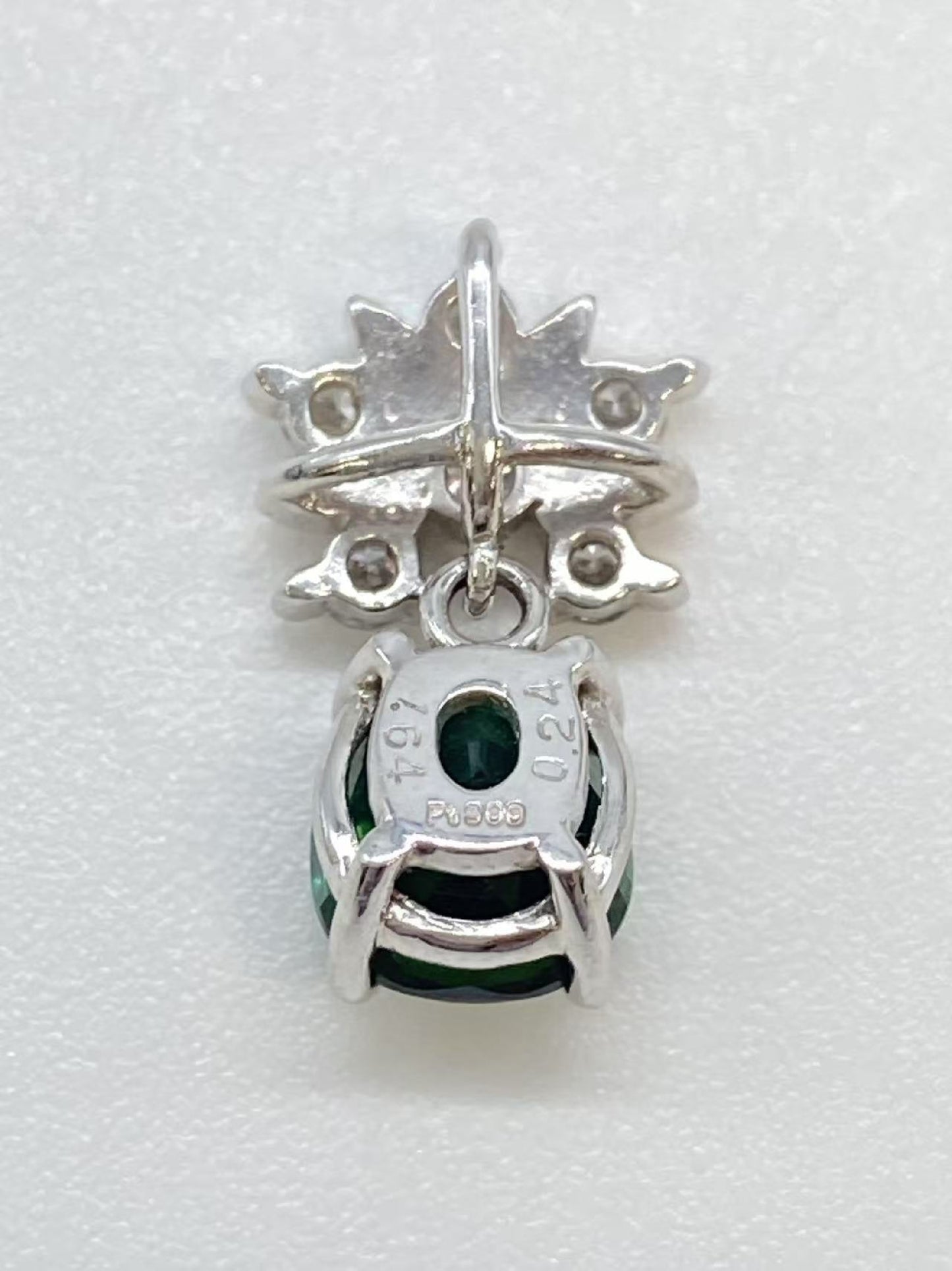 TL 1.64ct D 0.24ct Pt900 2.5g Pendant Top