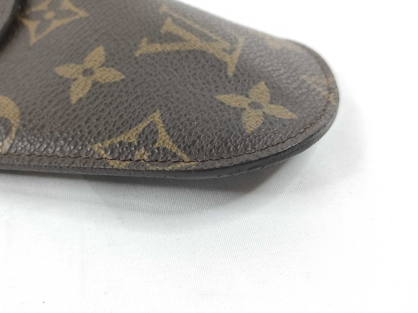 LOUIS VUITTON M62970 Monogram LV Monogram Etui Lunette Lava M62970 Serial number unclear Other accessories