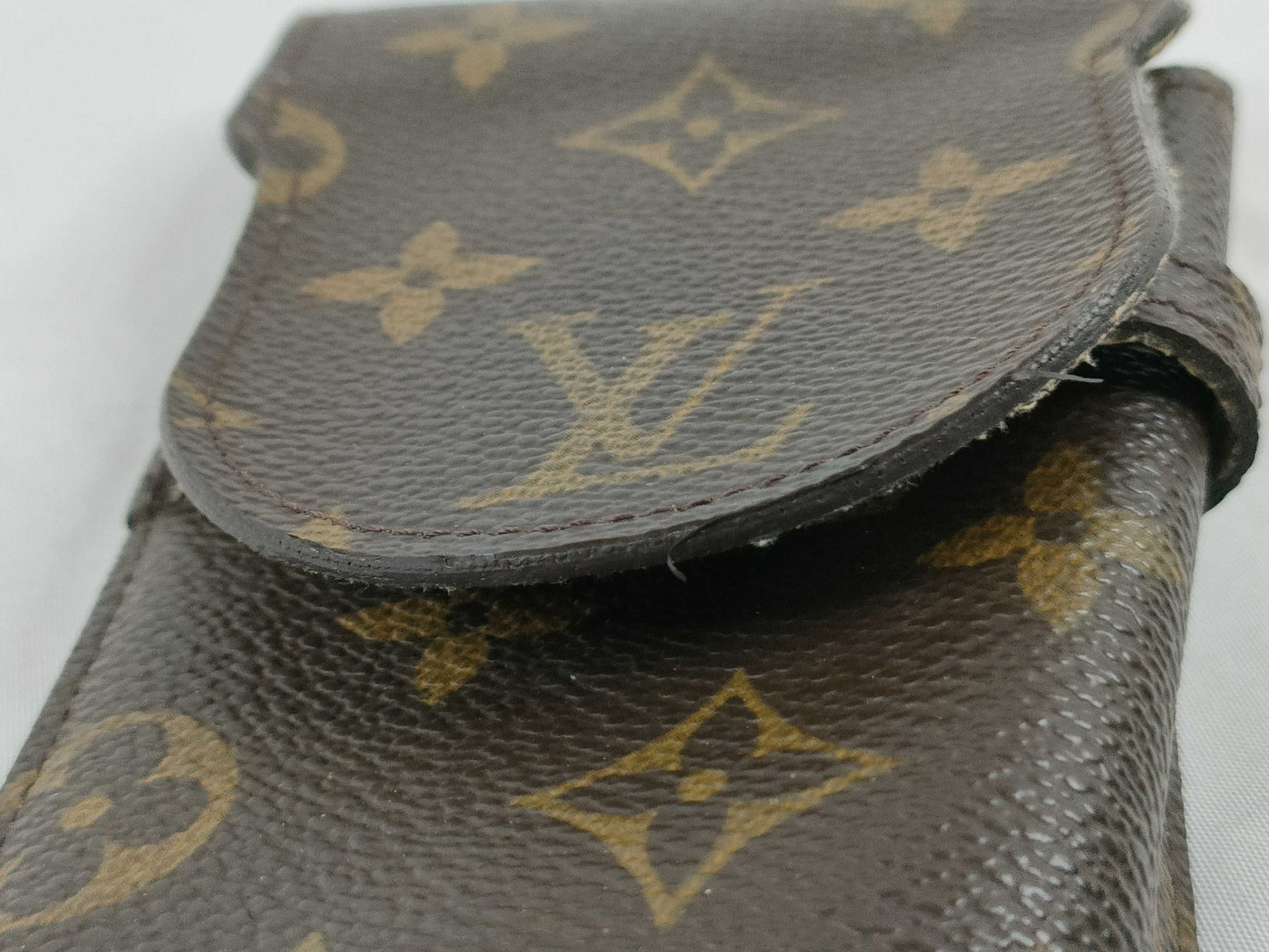 LOUIS VUITTON M62970 Monogram LV Monogram Etui Lunette Lava M62970 Serial number unclear Other accessories