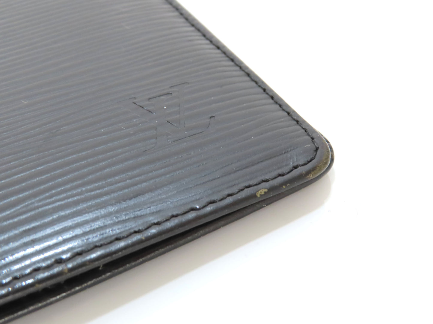 LOUIS VUITTON LV Epi Leather Porte-Chéquier Carte Credit M63732 CA0069 Wallet