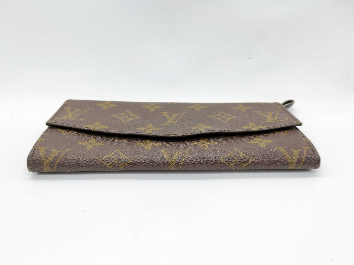 LOUIS VUITTON Monogram LV Monogram Long Wallet Model Number Unknown Serial Number Unknown Wallet