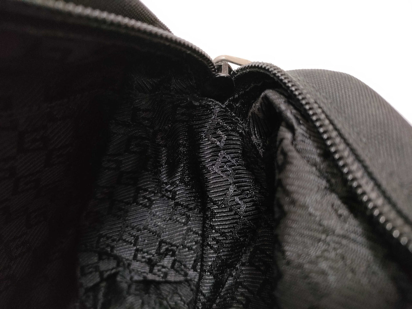 GUCCI Nylon Canvas Shoulder Bag 019・0375 001553 Black Shoulder Bag