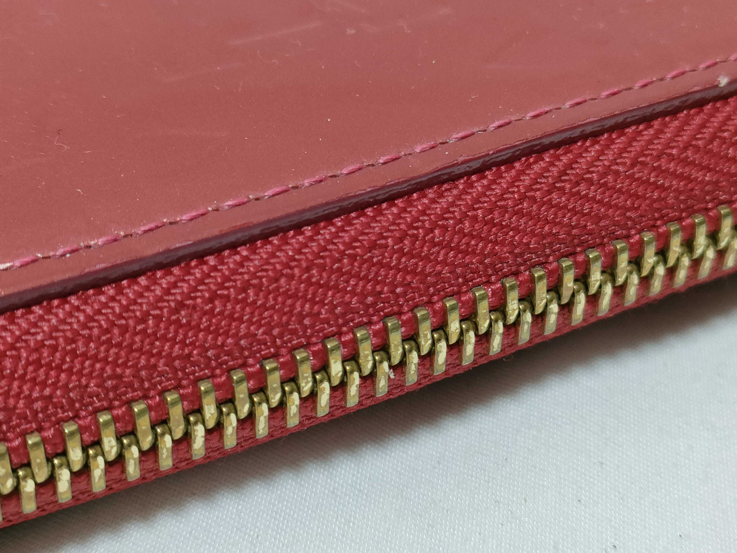 LOUIS VUITTON Vernis LV Vernis Zippy Wallet M90200 CA2181 Wallet