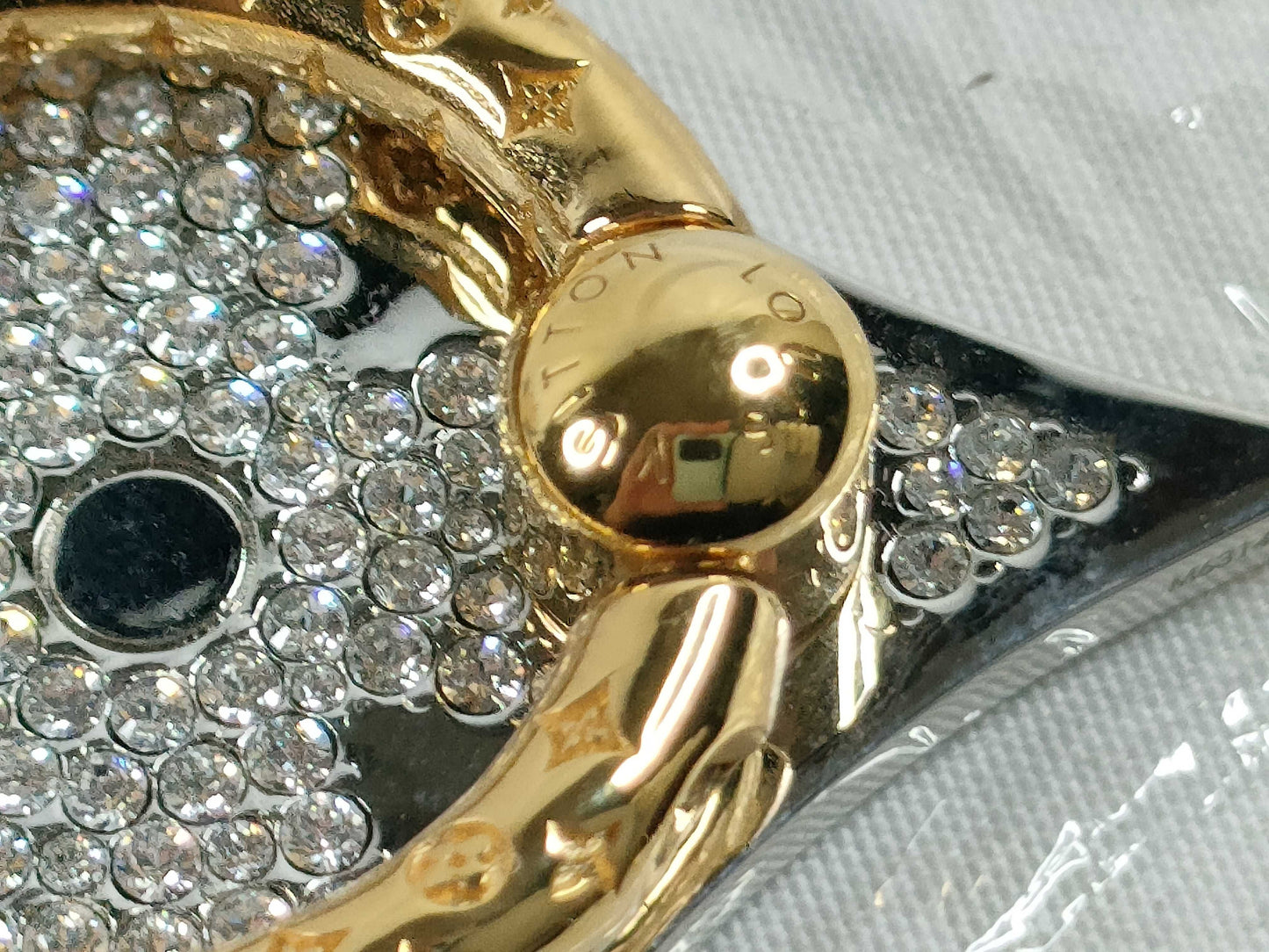 LOUIS VUITTON M63144 LV Fong Ring Flower Strass M63144 LE0178 Other Accessories