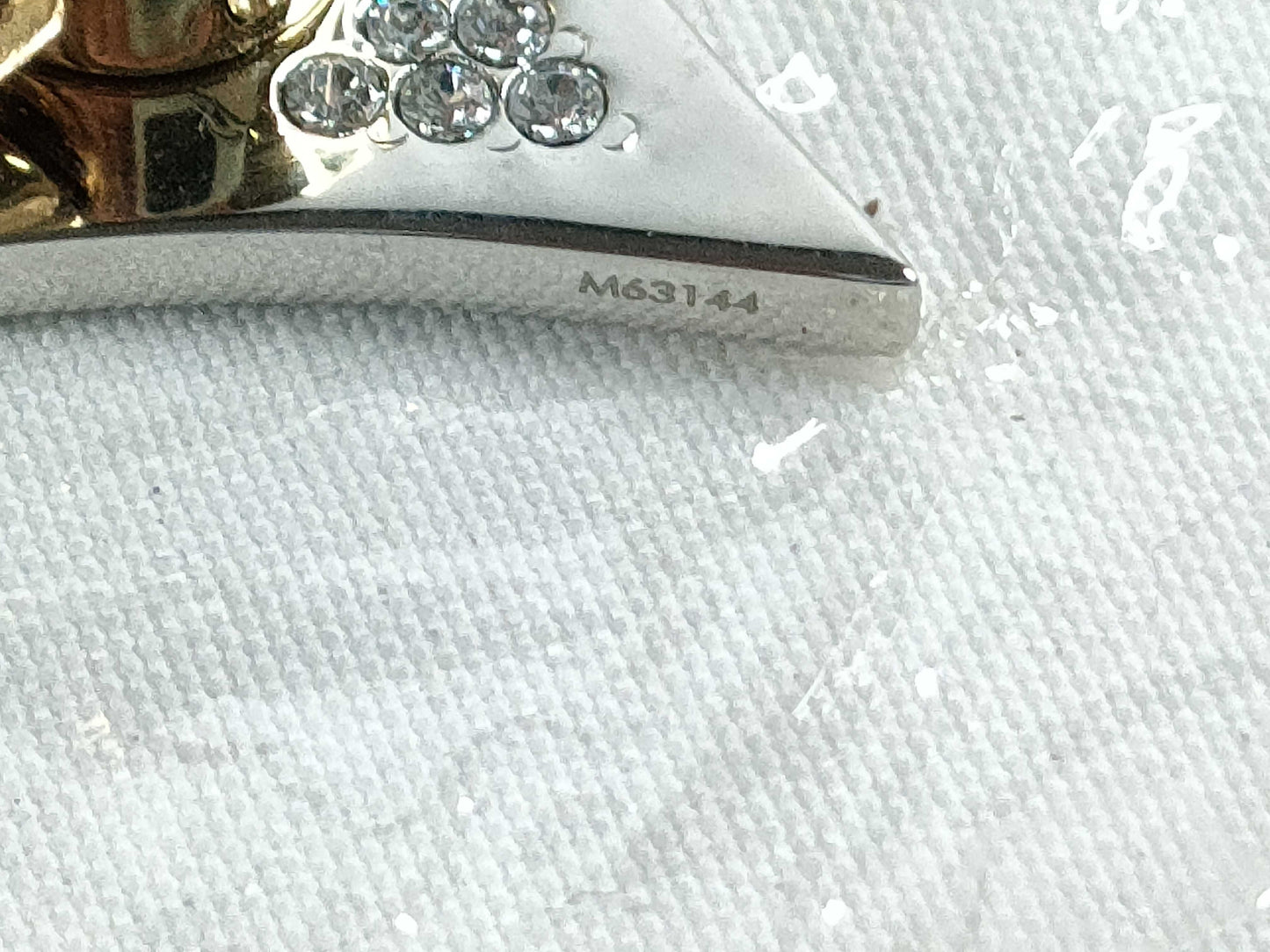 LOUIS VUITTON M63144 LV Fong Ring Flower Strass M63144 LE0178 Other Accessories