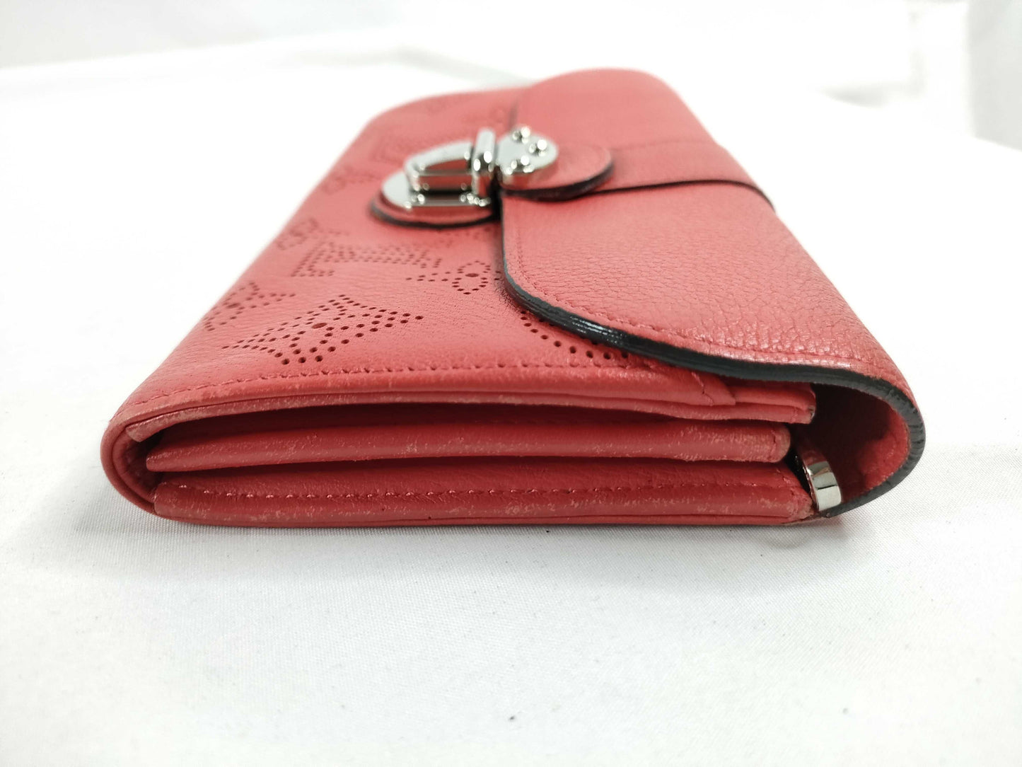 LOUIS VUITTON M58161 Mahina LV Monogram Mahina Portefeuille Iris M58161 TN0153 Wallet
