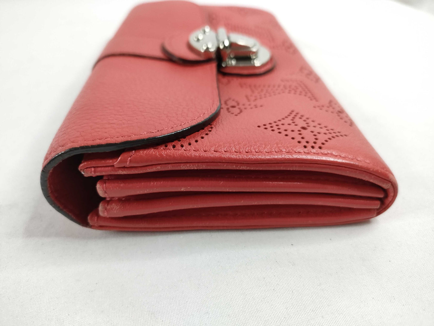 LOUIS VUITTON M58161 Mahina LV Monogram Mahina Portefeuille Iris M58161 TN0153 Wallet
