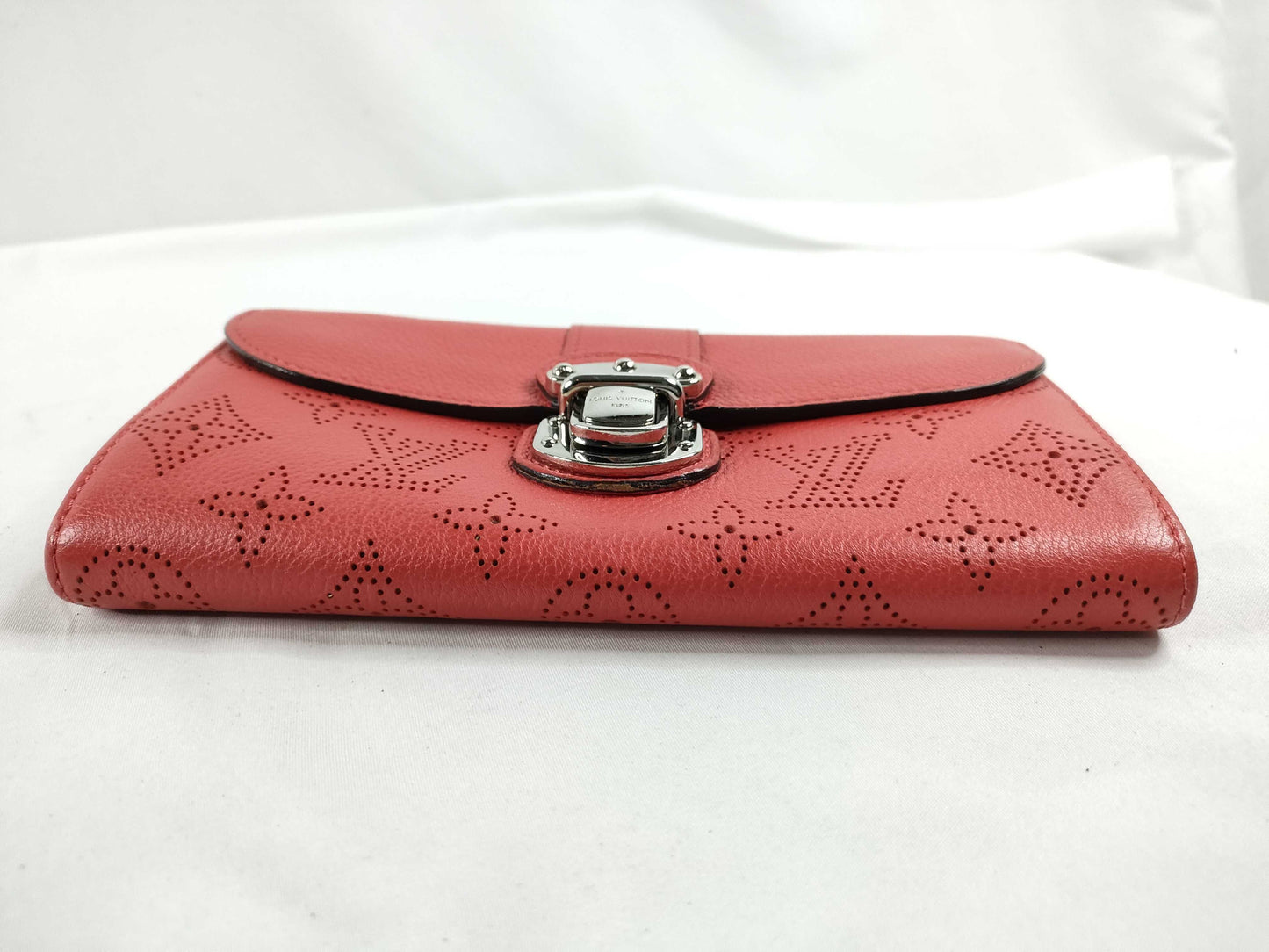 LOUIS VUITTON M58161 Mahina LV Monogram Mahina Portefeuille Iris M58161 TN0153 Wallet
