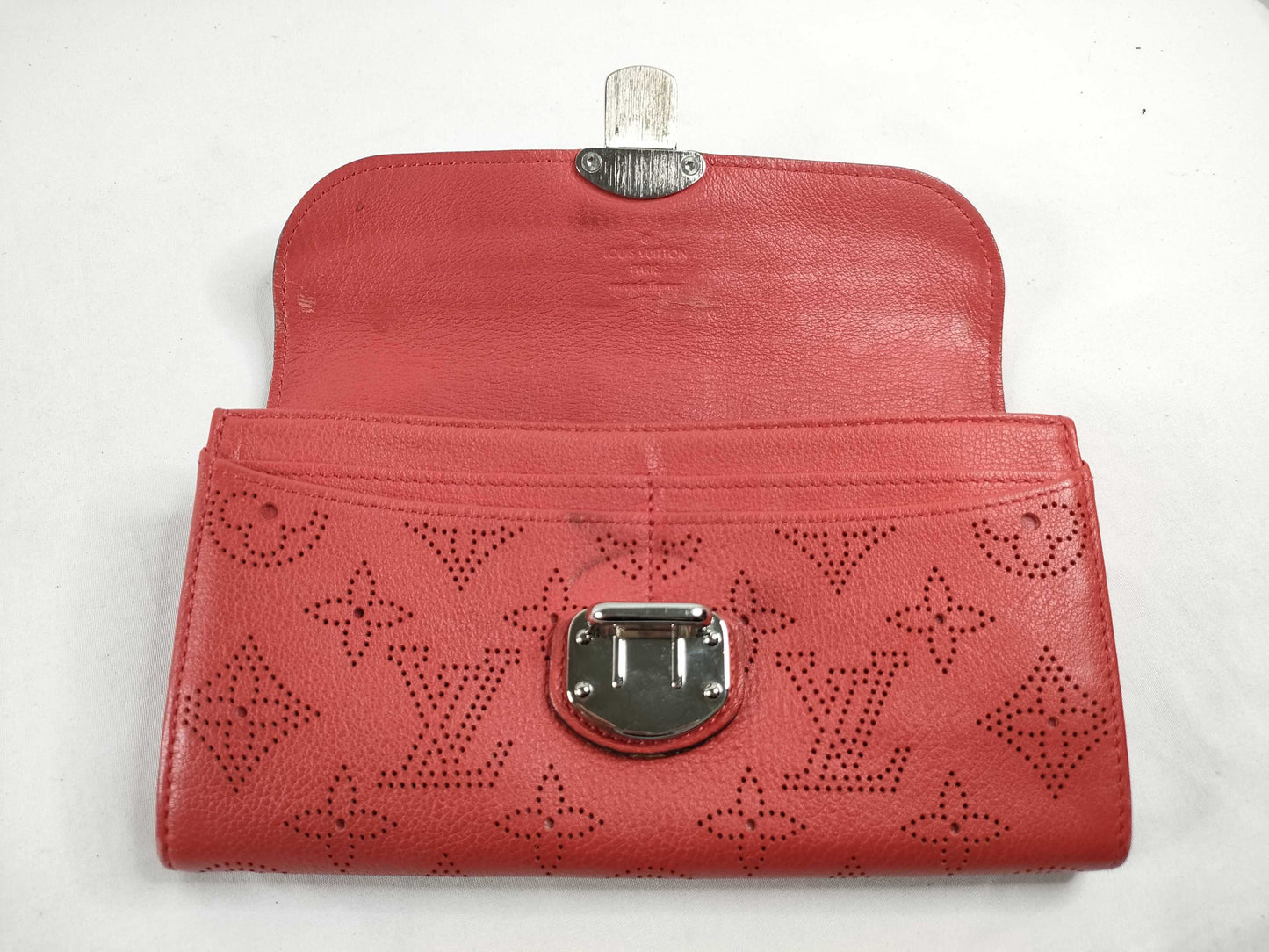 LOUIS VUITTON M58161 Mahina LV Monogram Mahina Portefeuille Iris M58161 TN0153 Wallet