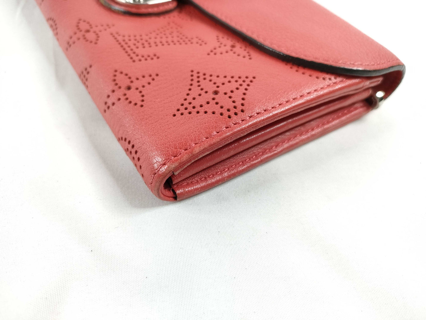 LOUIS VUITTON M58161 Mahina LV Monogram Mahina Portefeuille Iris M58161 TN0153 Wallet