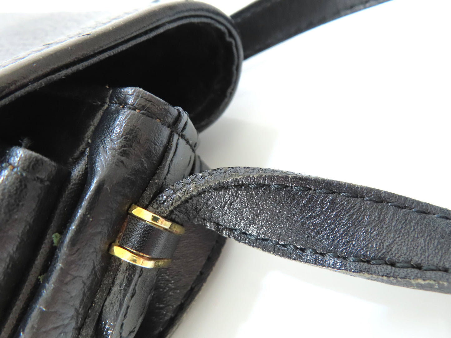Burberrys Leather Shoulder Bag Black Shoulder Bag