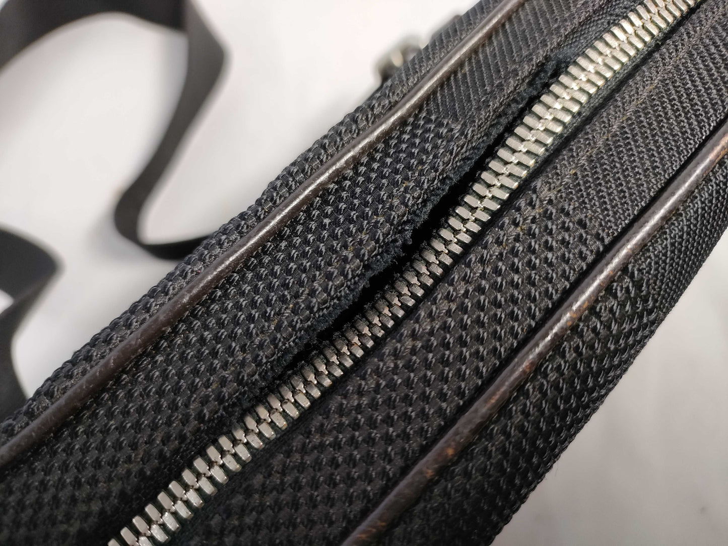 LOUIS VUITTON Damier Geant LV Damier Geant Acrobat N41128 AR0069 Shoulder Bag