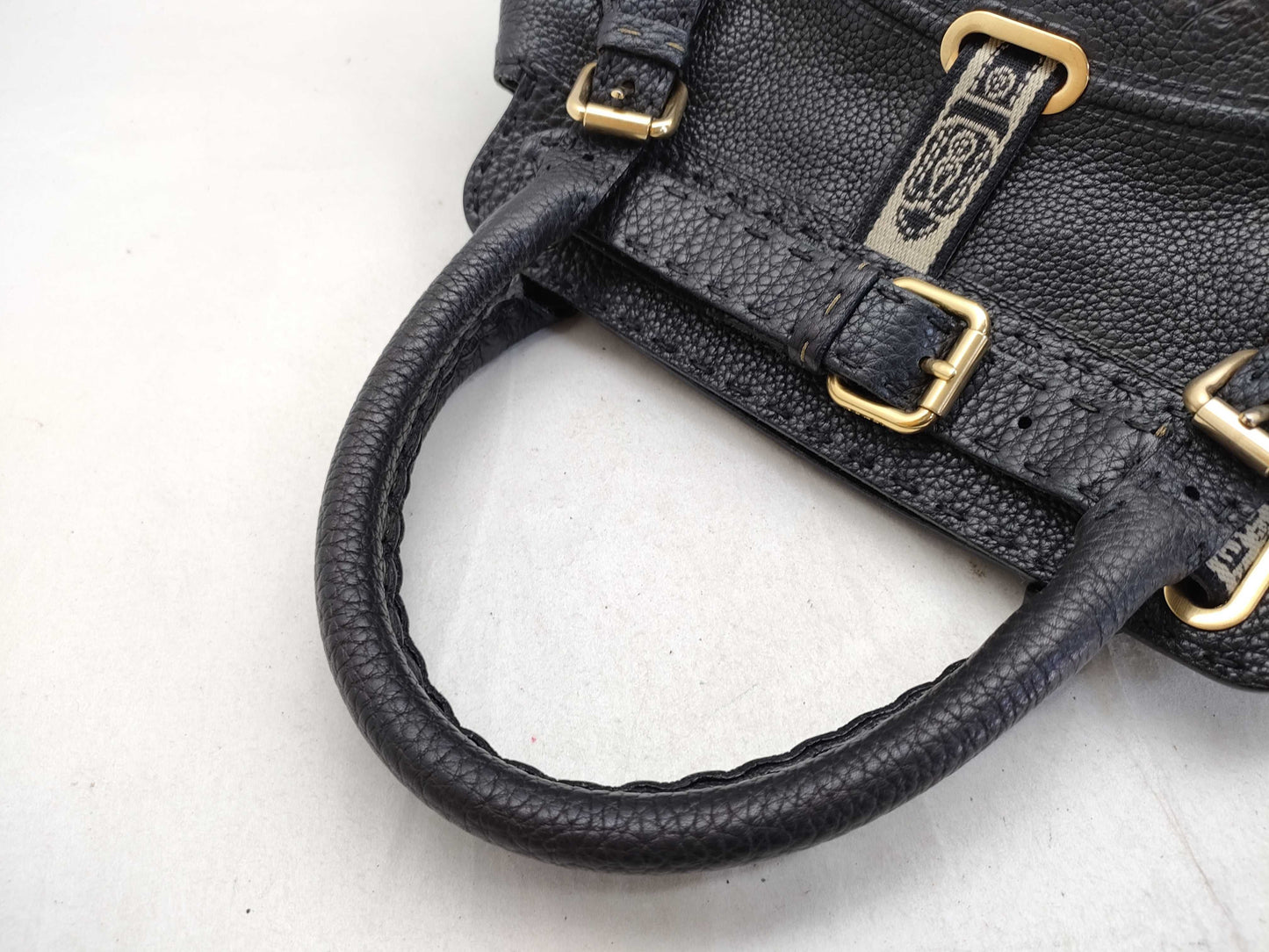 FENDI Selleria Villa Borghese Leather Handbag 2390-8BN155-YGB-088 Black Handbag