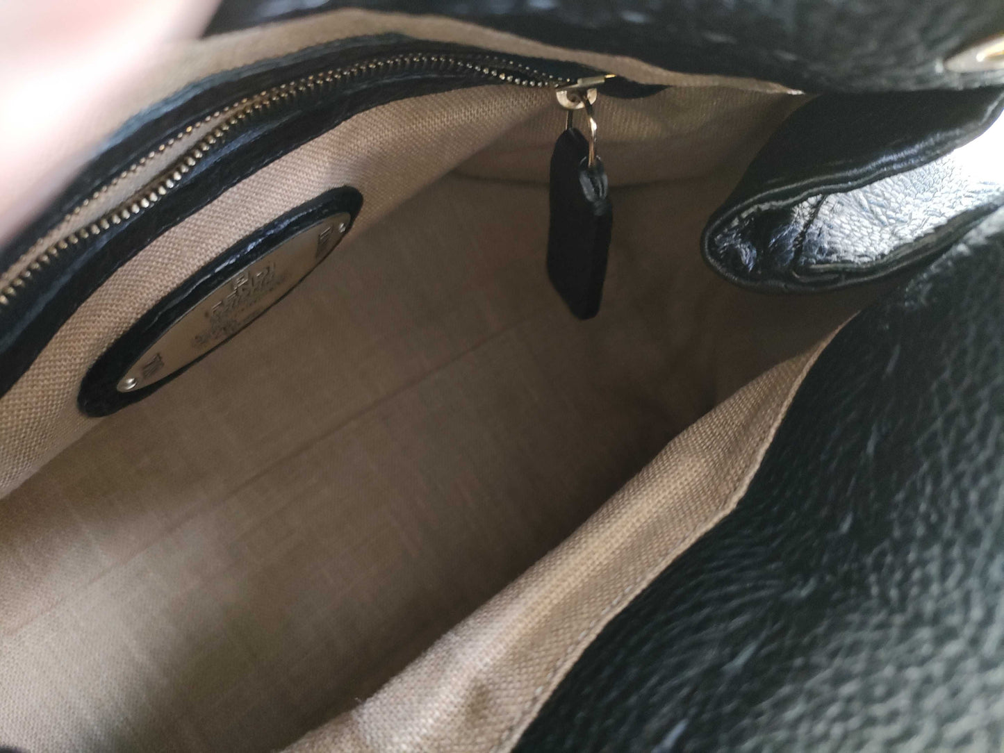 FENDI Selleria Villa Borghese Leather Handbag 2390-8BN155-YGB-088 Black Handbag