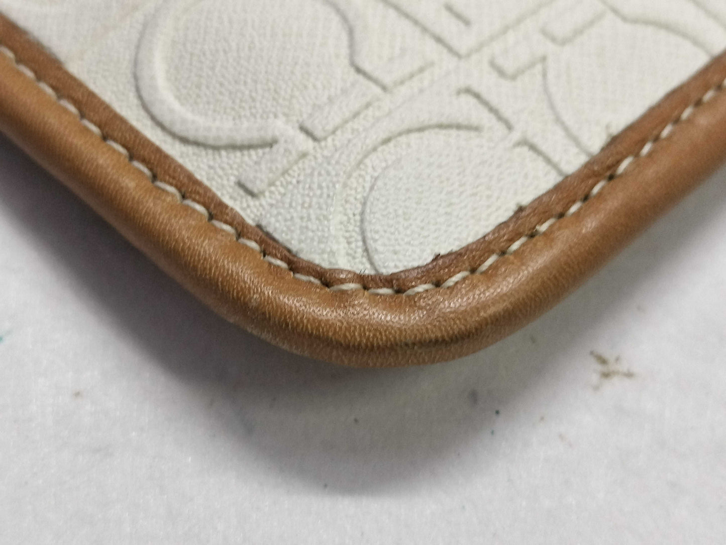 Salvatore Ferragamo Gancini PVC and Leather Shoulder Bag AU-21/4933 White and Brown