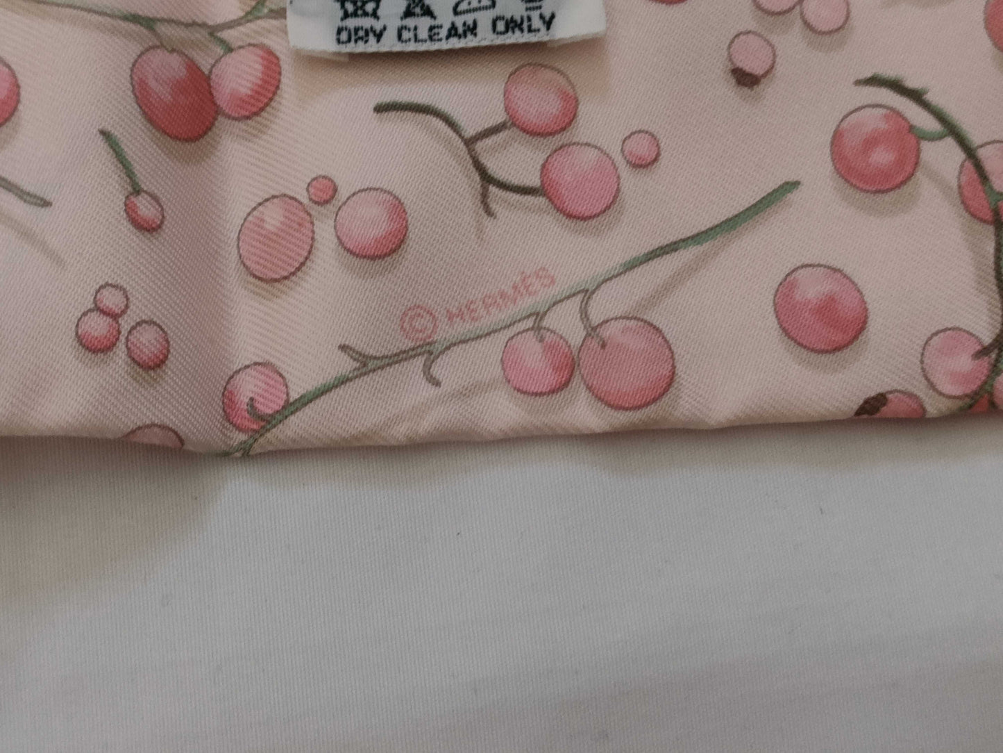 HERMES Twilly Hermes Twilly Fruit Motif Silk Scarf Pink Other Accessories