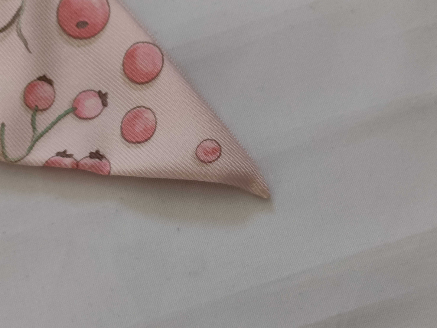 HERMES Twilly Hermes Twilly Fruit Motif Silk Scarf Pink Other Accessories
