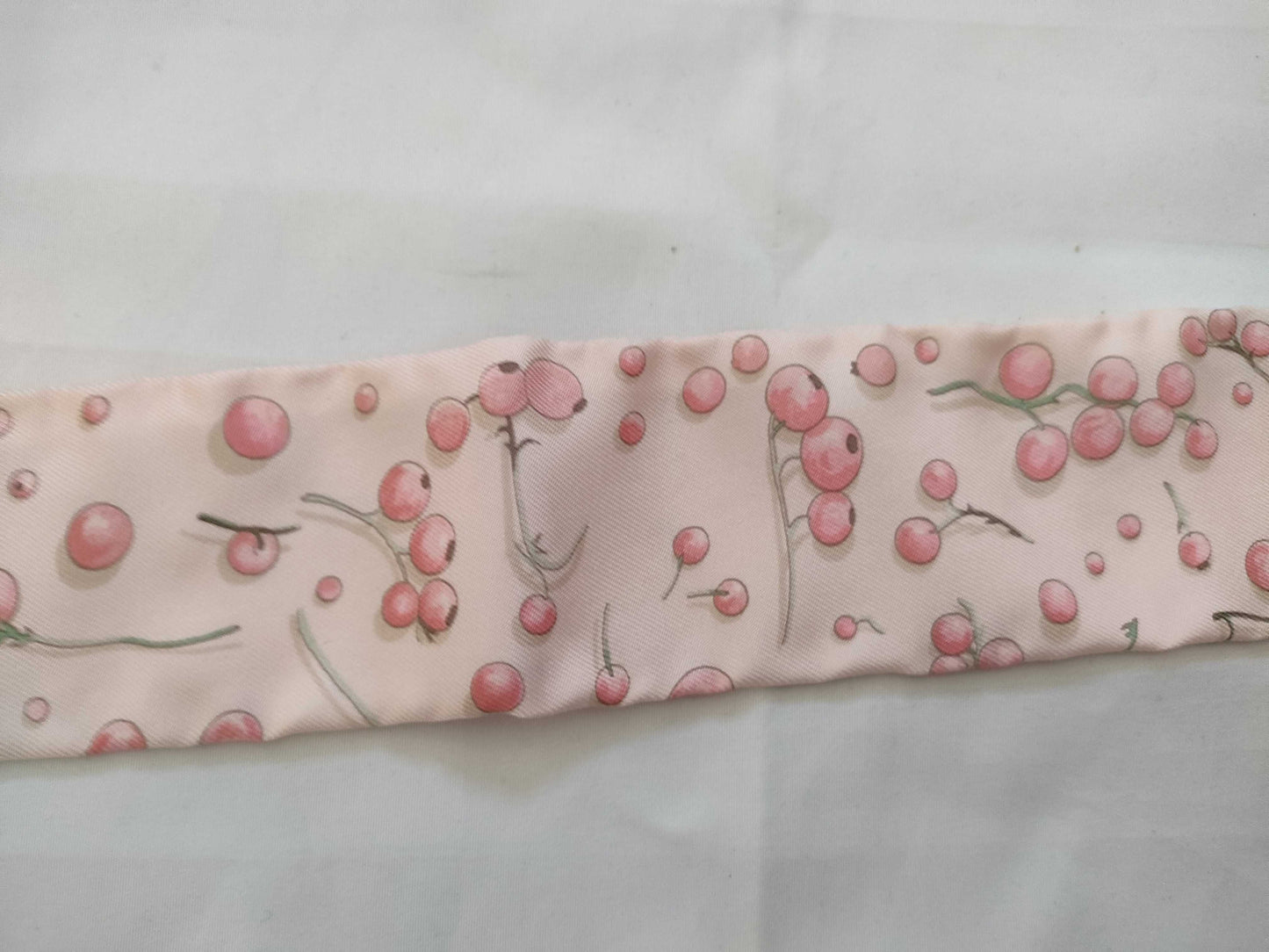 HERMES Twilly Hermes Twilly Fruit Motif Silk Scarf Pink Other Accessories