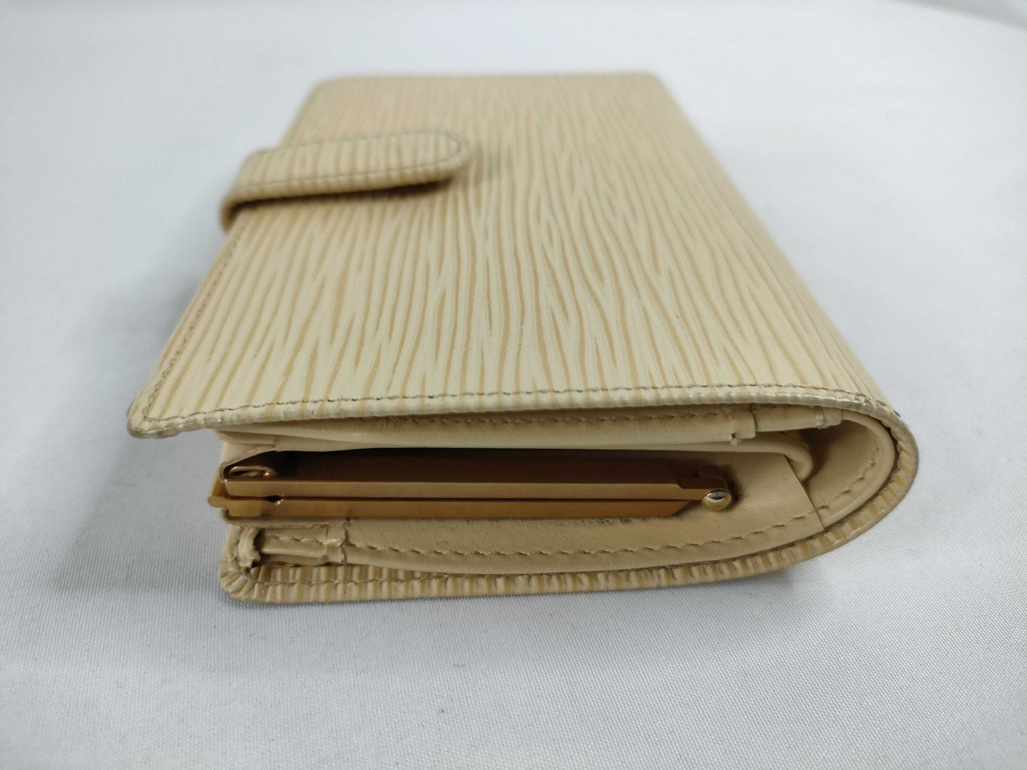 LOUIS VUITTON M6324A Epi Leather LV Epi Porte Monnaie Bi-fold Viennois M6324A MI0052 Wallet