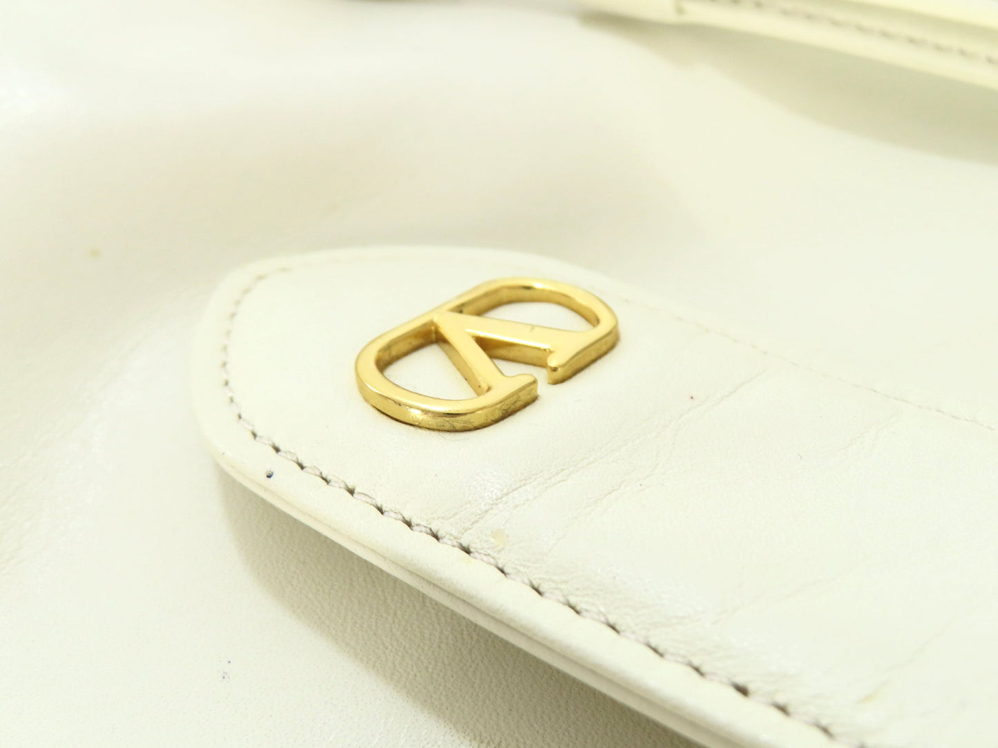 VALENTINO Valentino Garavani Leather Shoulder Bag White Bag